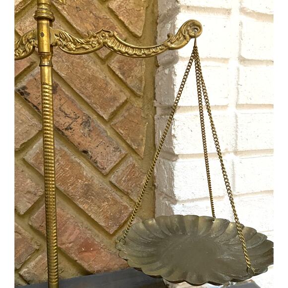 Vintage Brass Scales with Eagle Finial
Americana - Picture 2 of 8